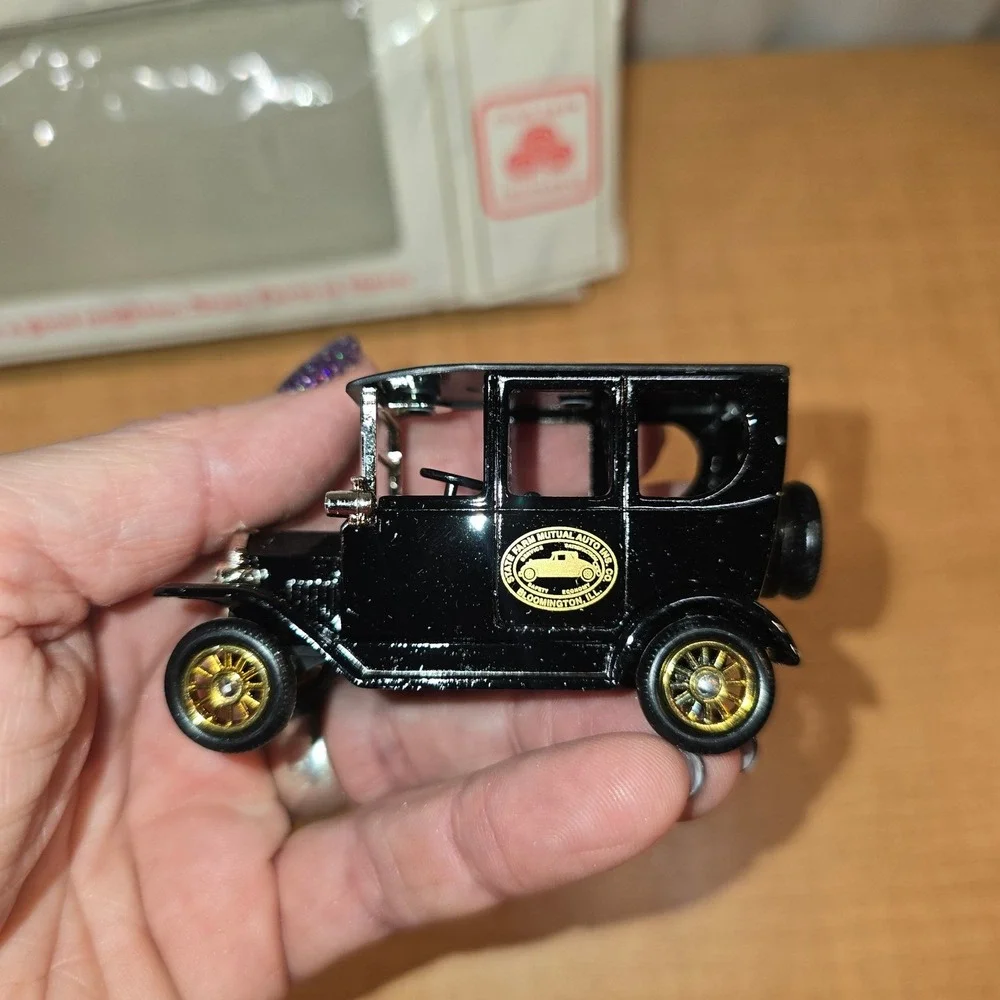 Vintage Die‎ Cast Car State Farm Mutual Auto Bloomington, ILL Exclusive Model T